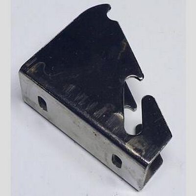 True 861551 Center Lid Hinge Bracket